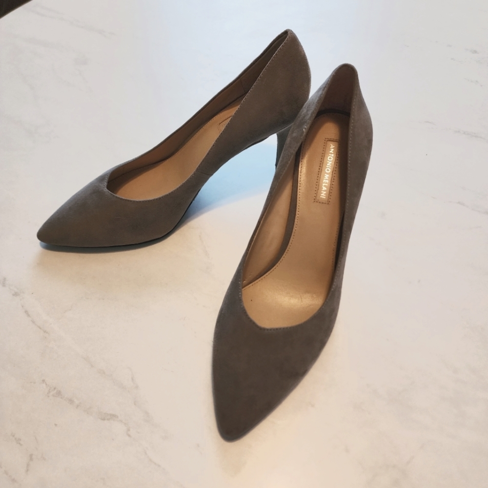 Antonio Melani Grey Suede Pumps
